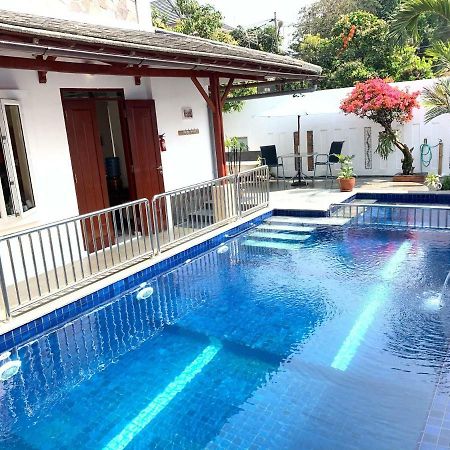Villa Rumah Ibu Dago Bandung Luaran gambar