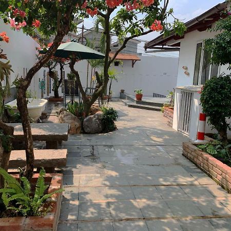 Villa Rumah Ibu Dago Bandung Luaran gambar