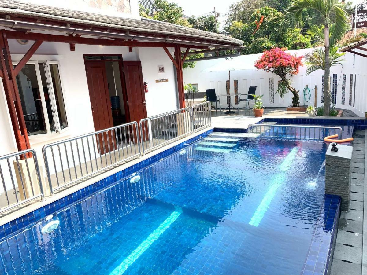Villa Rumah Ibu Dago Bandung Luaran gambar